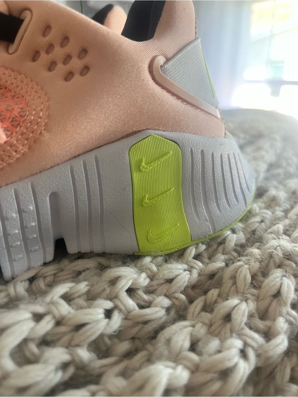 Nike Free Metcon Women's 7.5 Arctic Pink Peach Neon Yellow - Picture 6 of 12